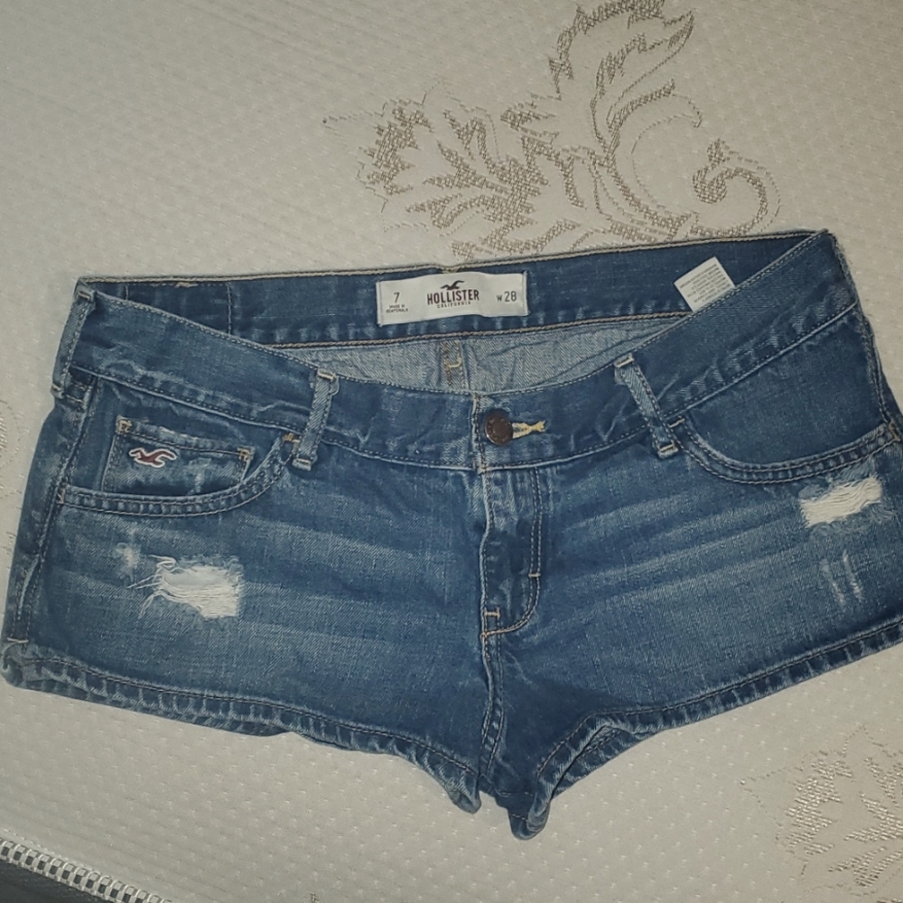 Hollister Denim Jean Shorts size 7 w28